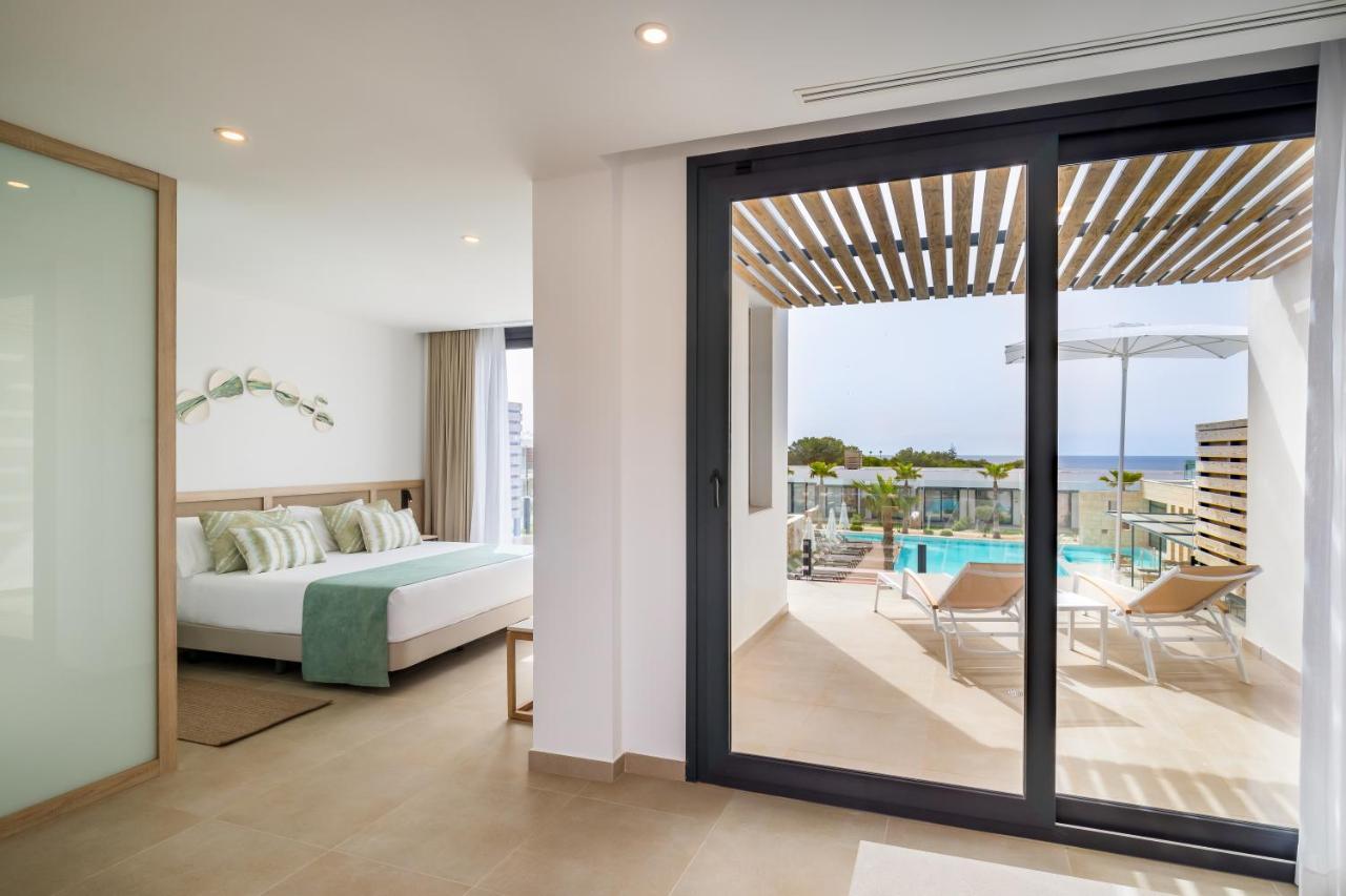 Barcelo Nura Hotel Sant Lluis Exterior photo