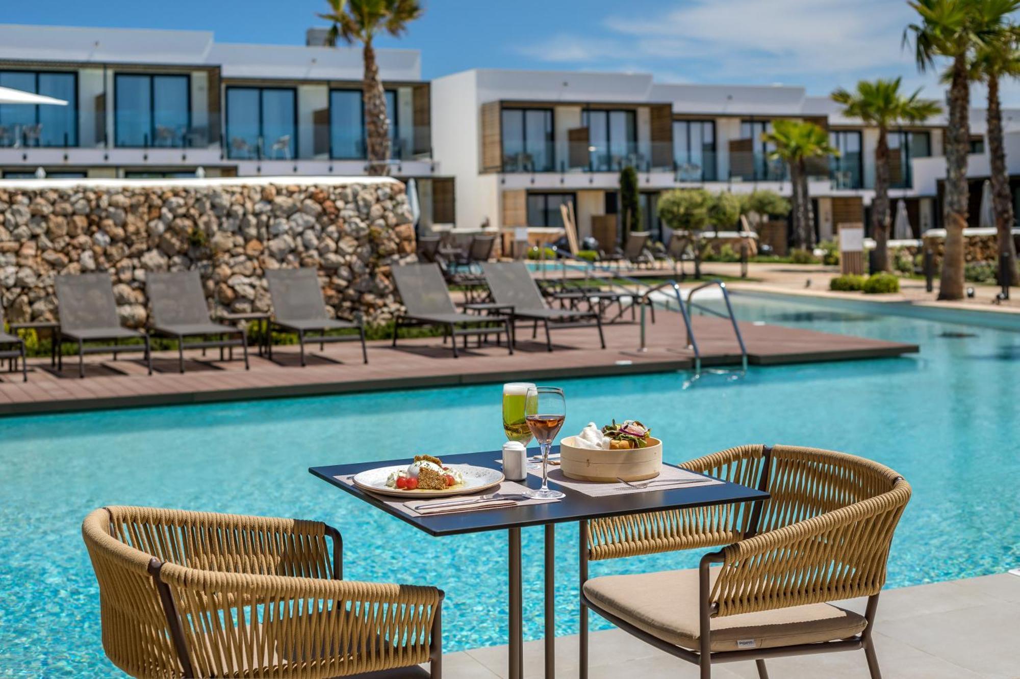 Barcelo Nura Hotel Sant Lluis Exterior photo