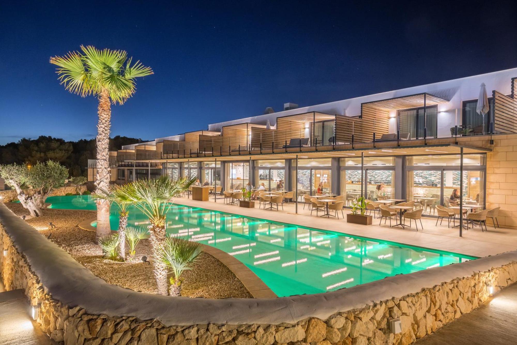 Barcelo Nura Hotel Sant Lluis Exterior photo