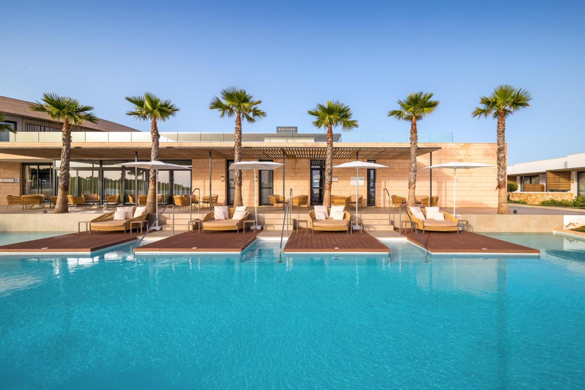 Barcelo Nura Hotel Sant Lluis Exterior photo